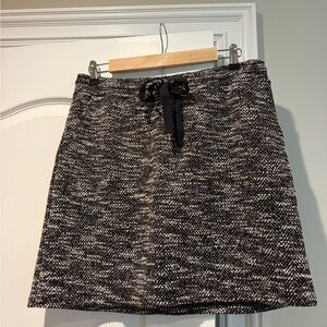 Black and White knitted weave with Drawstring